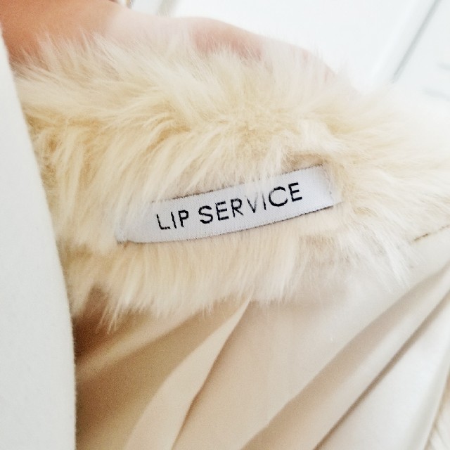 LIP SERVICE(リップサービス)のLIP SERVICE♡フェイクファーコート レディースのジャケット/アウター(毛皮/ファーコート)の商品写真