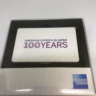 非売品 アメリカンエキスプレス 100年ノベルティ 携帯充電器(バッテリー/充電器)