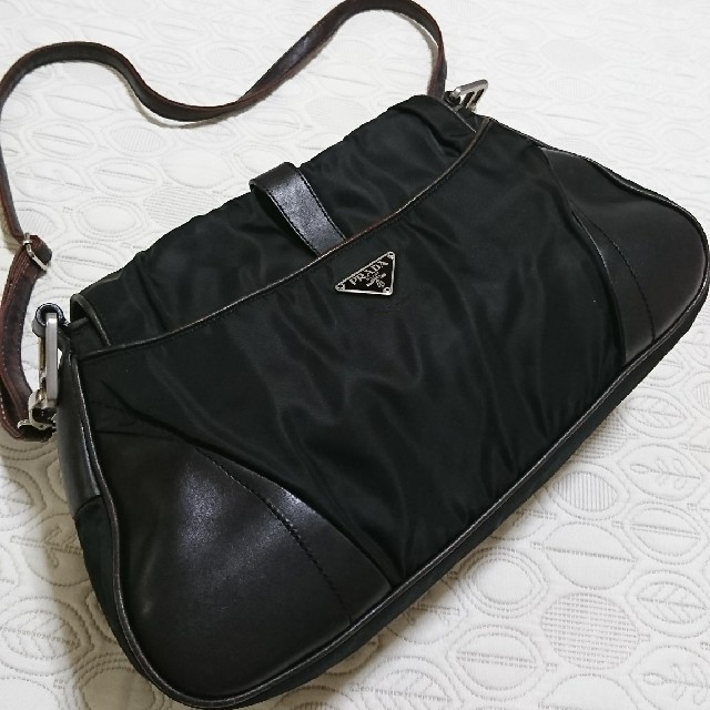 PRADA(プラダ)のひろ様専用 ＰＲＡＤＡ ショルダーバッグ ブラウン   レディースのバッグ(ショルダーバッグ)の商品写真