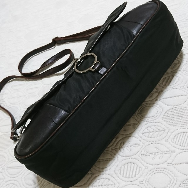 PRADA(プラダ)のひろ様専用 ＰＲＡＤＡ ショルダーバッグ ブラウン   レディースのバッグ(ショルダーバッグ)の商品写真