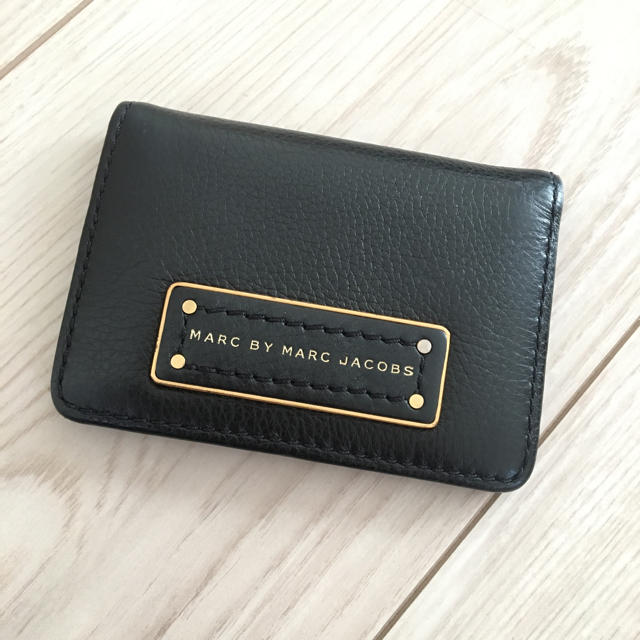 MARC BY MARC JACOBS(マークバイマークジェイコブス)のMARC BY MARC JACOBS 定期入れ レディースのファッション小物(名刺入れ/定期入れ)の商品写真