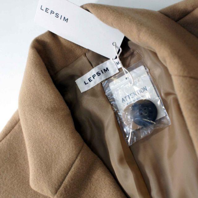 LEPSIM(レプシィム)のLEPSIM ロングコート　キャメル　新品 レディースのジャケット/アウター(ロングコート)の商品写真