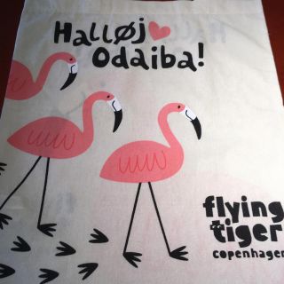 フライングタイガーコペンハーゲン(Flying Tiger Copenhagen)のフラミンゴ ❤︎ フライングタイガー お台場店限定❣️ エコバッグ(トートバッグ)