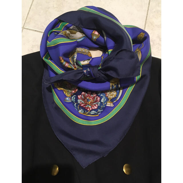Hermes - 美品 ブルーの香水瓶柄 エルメス スカーフ カレの通販 by