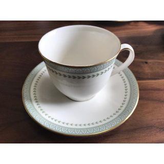 ロイヤルドルトン(Royal Doulton)のROYAL DOULTON BERKSHIRE  カップ＆ソーサー　1客(食器)