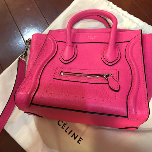 celine(セリーヌ)のmaloha様専用週末値下げ 美品 セリーヌ  ラゲージ ナノ 大人気 ピンク レディースのバッグ(ショルダーバッグ)の商品写真