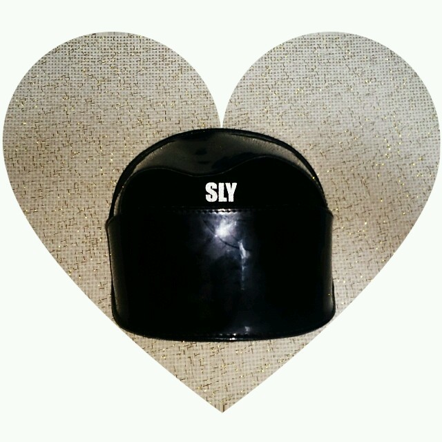 SLY(スライ)のｻﾝｸﾞﾗｽ レディースのファッション小物(サングラス/メガネ)の商品写真