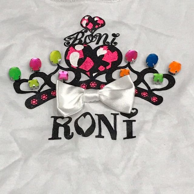 RONI(ロニィ)のRONI ビジュー付き半袖Tシャツ サイズS キッズ/ベビー/マタニティのキッズ服女の子用(90cm~)(その他)の商品写真