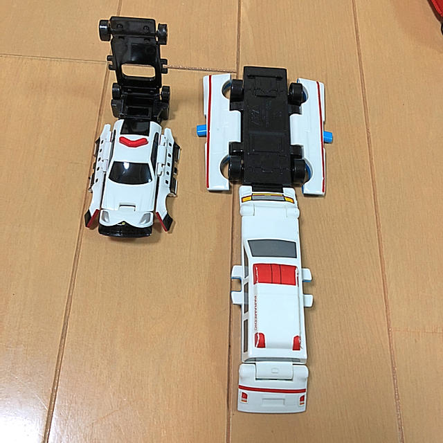 マクドナルド トミカ 変身ブーブ ハッピーセット の通販 By あらし S Shop マクドナルドならラクマ マクドナルド トミカ 変身ブーブ ハッピーセット の通販 By あらし S Shop マクドナルドならラクマ