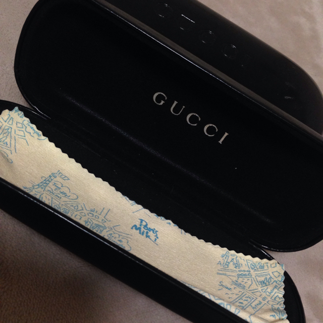 Gucci(グッチ)のGUCCIサングラスケース レディースのファッション小物(サングラス/メガネ)の商品写真