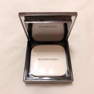 バーバリー(BURBERRY)のBURBERRY フレッシュグロウ コンパクト(ファンデーション)