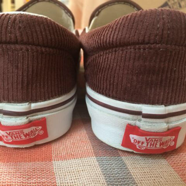 VANS(ヴァンズ)のコーデュロイスリッポン レディースの靴/シューズ(スニーカー)の商品写真