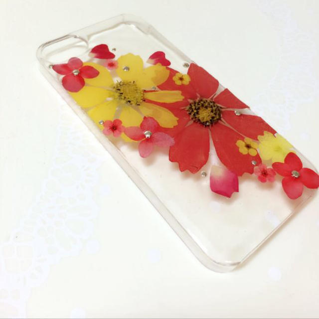 iPhoneケース♡ハンドメイド♡押し花 スマホ/家電/カメラのスマホアクセサリー(モバイルケース/カバー)の商品写真