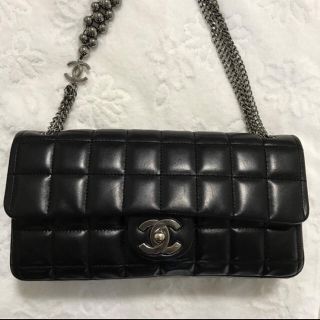 シャネル(CHANEL)の美品❤︎CHANELチェーン チョコバーバッグ ❤︎最終値下げ(ショルダーバッグ)