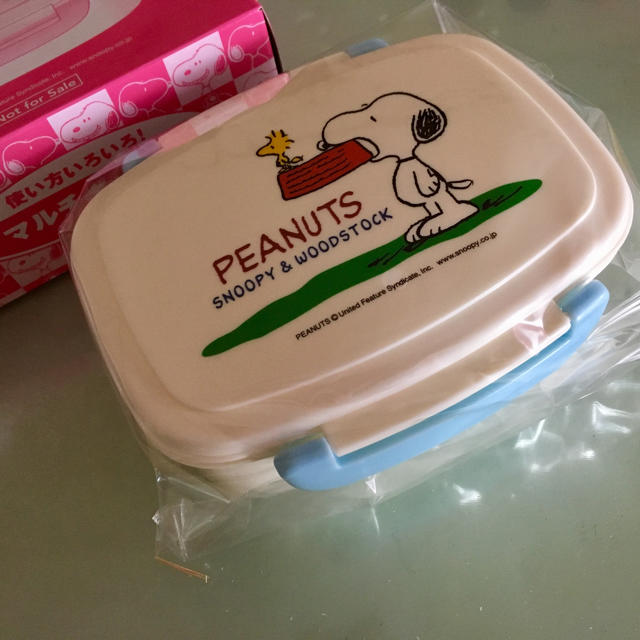 PEANUTS(ピーナッツ)のスヌーピーマルチボックス インテリア/住まい/日用品のキッチン/食器(弁当用品)の商品写真