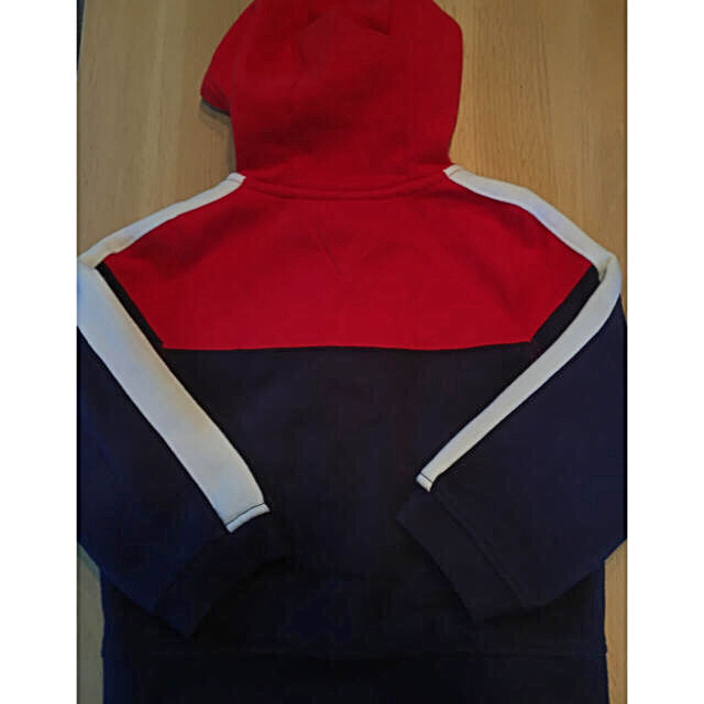 TOMMY HILFIGER(トミーヒルフィガー)の【かんかん様専用ページ】新品▼トミーヒルフィガー▼４Ｔ▼裏起毛 キッズ/ベビー/マタニティのキッズ服男の子用(90cm~)(ジャケット/上着)の商品写真