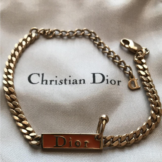 Christian Dior ロゴプレートブレスレット | フリマアプリ ラクマ