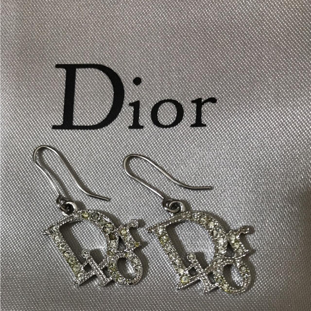 Christian Dior   Christian Dior ロゴピアス ラインストーンの通販 by