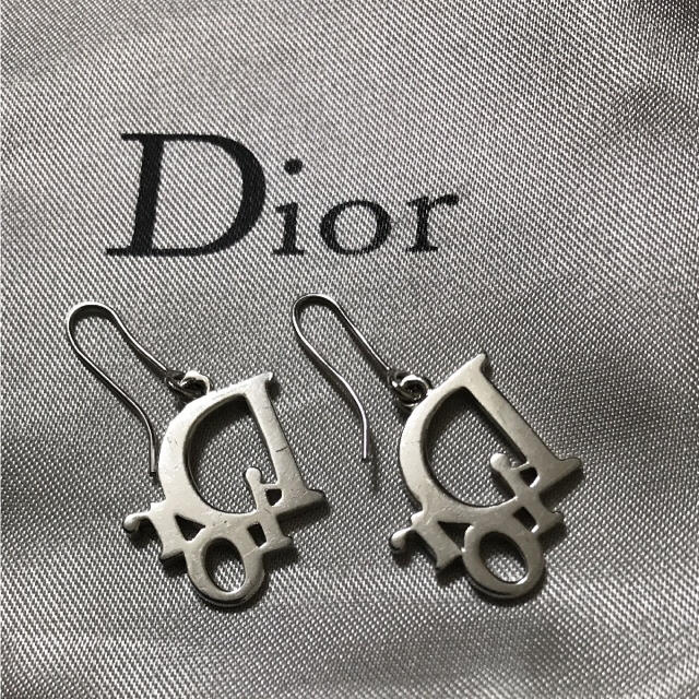 Christian Dior ロゴピアス ラインストーン