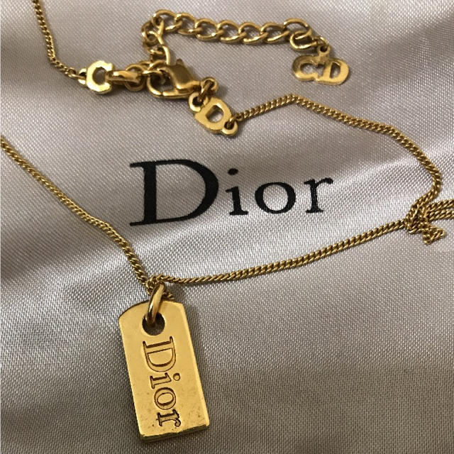 Christian Dior - Christian Dior ロゴプレートネックレスの通販 by ...