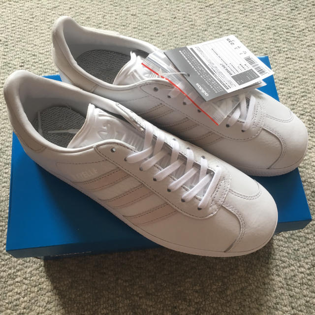 Maison de Reefur(メゾンドリーファー)のadidas別注 梨花 メゾン ド リファー  GAZELLE ２３.5㎝  レディースの靴/シューズ(スニーカー)の商品写真