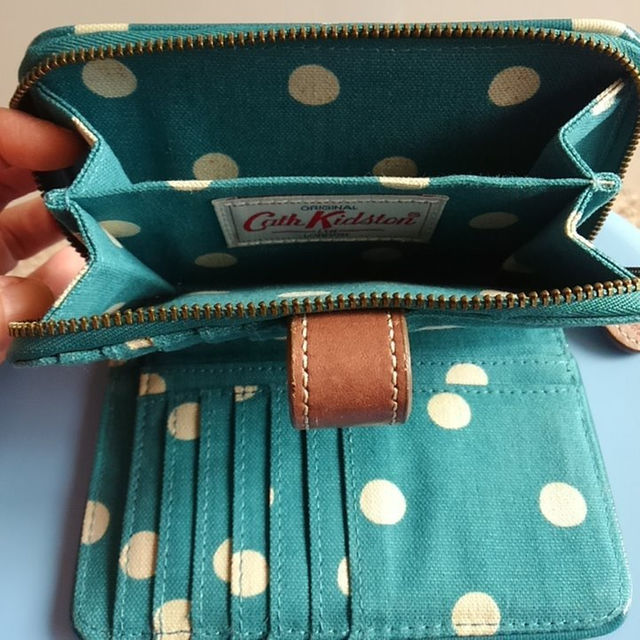 Cath Kidston(キャスキッドソン)の【最終値下げ】～・☆ キャスキッドソン ： 財布 ☆・～ レディースのファッション小物(財布)の商品写真