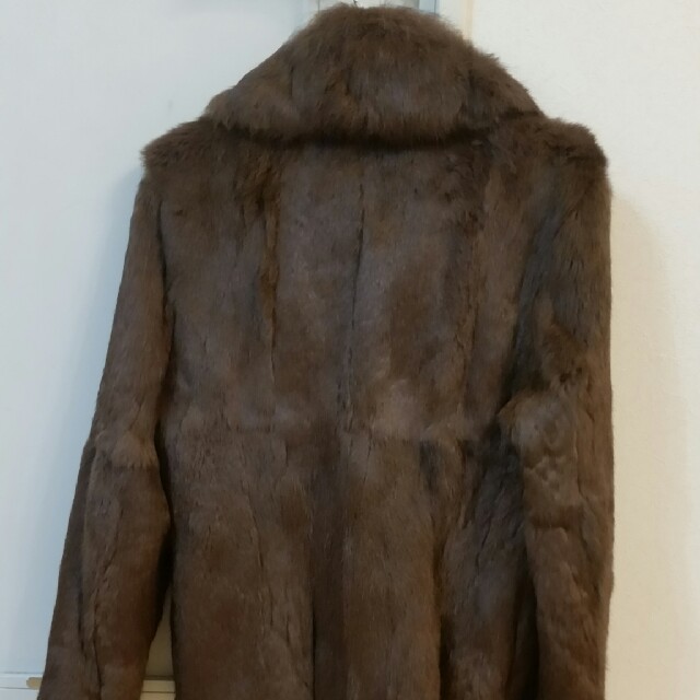 ラビットファーコート レディースのジャケット/アウター(毛皮/ファーコート)の商品写真