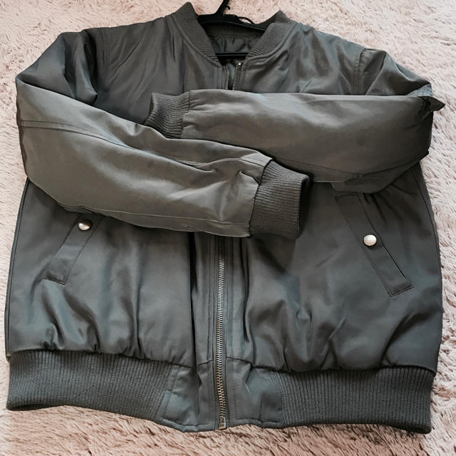 中綿ブルゾン(カーキ) レディースのジャケット/アウター(ブルゾン)の商品写真