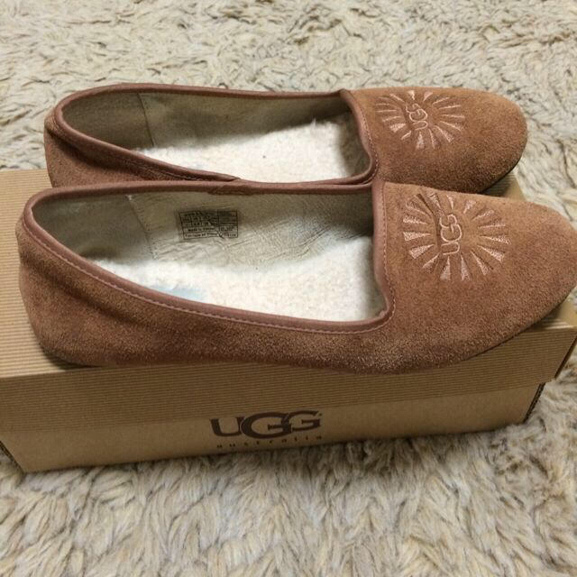 UGG(アグ)のUGG フラットシューズ レディースの靴/シューズ(ローファー/革靴)の商品写真