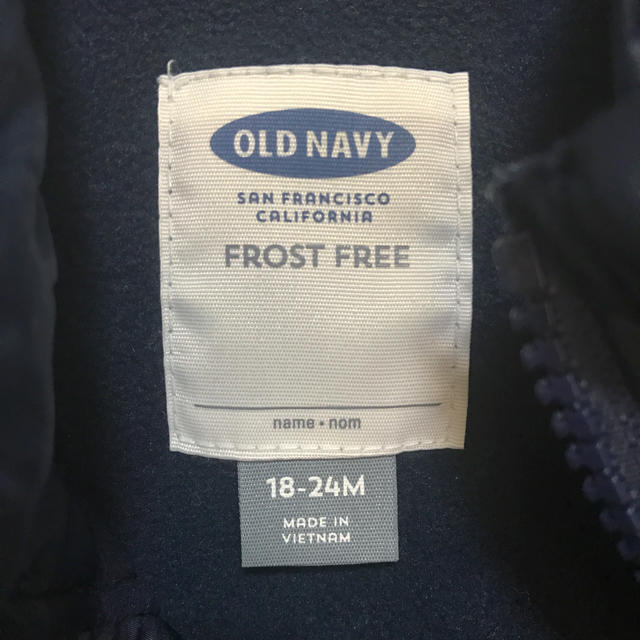Old Navy(オールドネイビー)の美品 OLD NAVY ダウンベスト キッズ/ベビー/マタニティのキッズ服男の子用(90cm~)(ジャケット/上着)の商品写真
