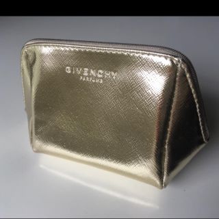 ジバンシィ(GIVENCHY)の[akane様専用」新品 givenchy ノベルティポーチ ブラック&ゴールド(ポーチ)