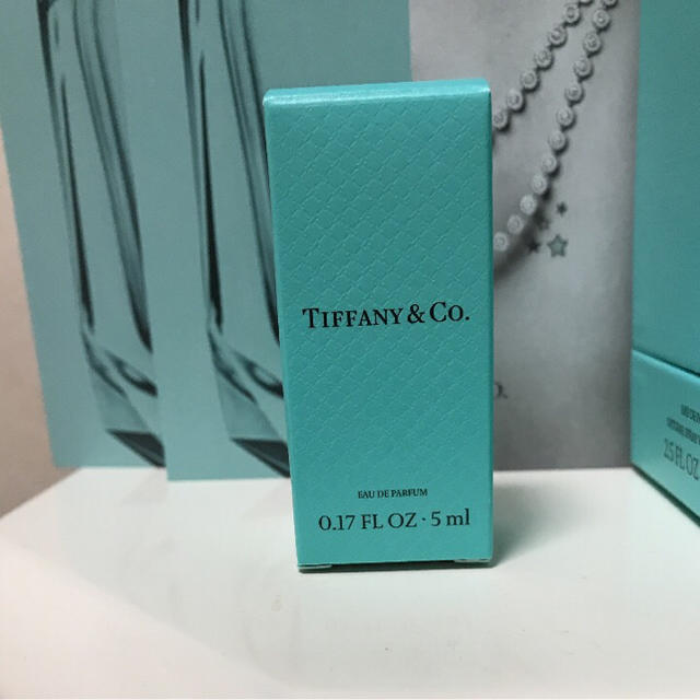 Tiffany & Co.(ティファニー)のティファニー 新作香水 新品未使用 5ml  オードパルファム コスメ/美容の香水(香水(女性用))の商品写真