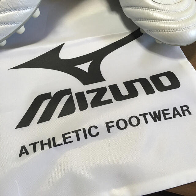 MIZUNO(ミズノ)の25周年記念モデル ミズノ モレリアII 未使用 スポーツ/アウトドアのサッカー/フットサル(シューズ)の商品写真