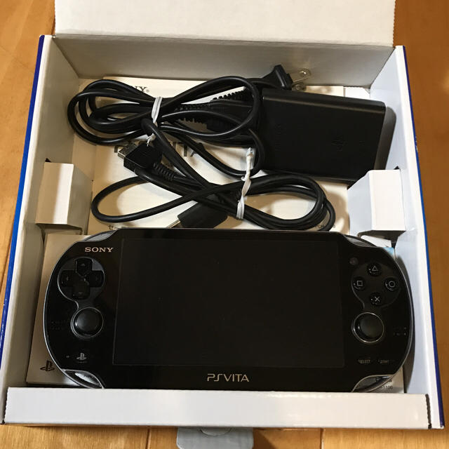 PS VITA本体(16GB)と付属品とカバー・ケース | フリマアプリ ラクマ