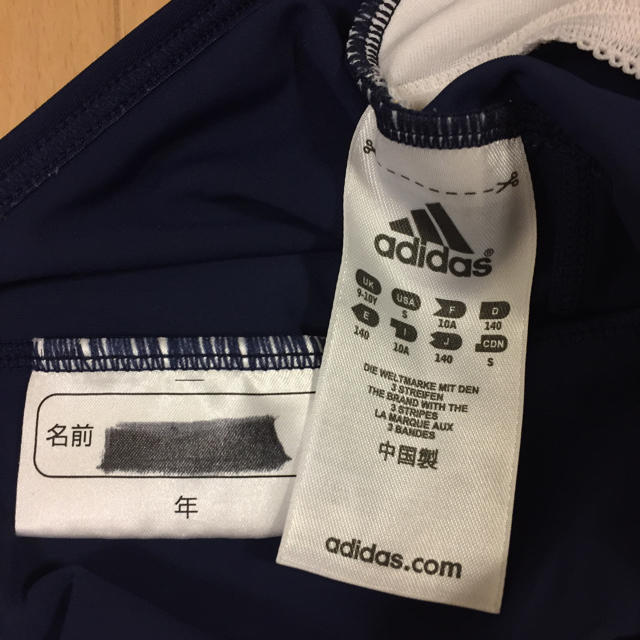 adidas(アディダス)のひまわり様専用☆140㎝女児水着(ネイビー) キッズ/ベビー/マタニティのキッズ服女の子用(90cm~)(水着)の商品写真