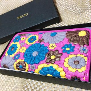 コーチ(COACH)のBECKI★新品未使用★本革豚革★花柄パッチワークラウンド長財布★ピンク★大容量(財布)