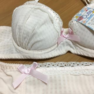 【新品】激安❣️ ティーンズ ブラ&ショーツsetの通販 by 晴れの日 ...