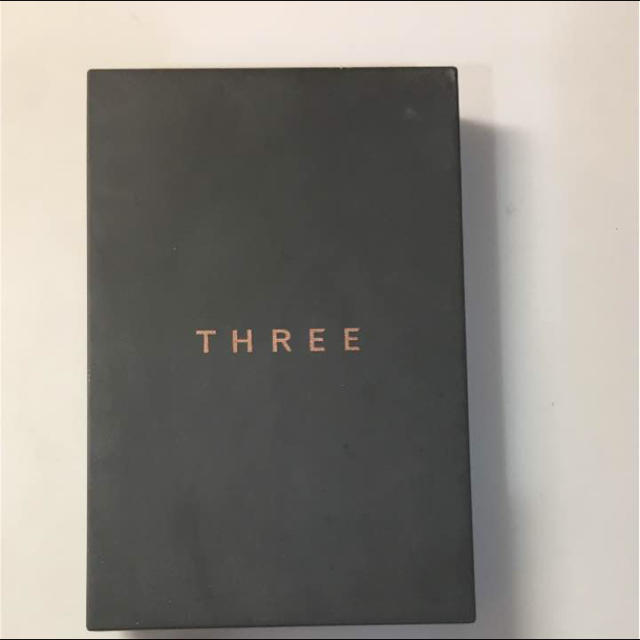 THREE(スリー)のTHREE  4Dプラスアイパレット アイシャドウ スリー コスメ/美容のベースメイク/化粧品(アイシャドウ)の商品写真