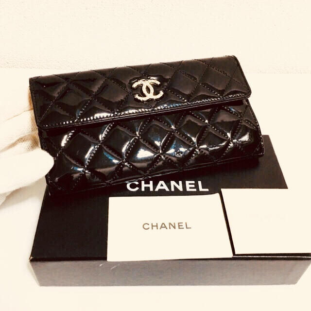 CHANEL(シャネル)の815❤️超極美品❤️最新❤️シャネル❤️Ｗホック 長財布❤️正規品鑑定済み❤️ レディースのファッション小物(財布)の商品写真