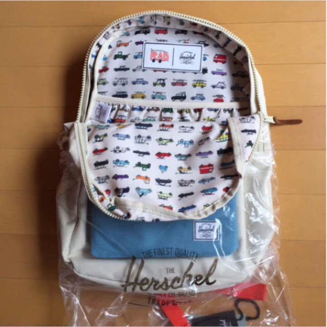 HERSCHEL(ハーシェル)のハーシェルサプライ RAD CAR Collection 限定 リュック レディースのバッグ(リュック/バックパック)の商品写真