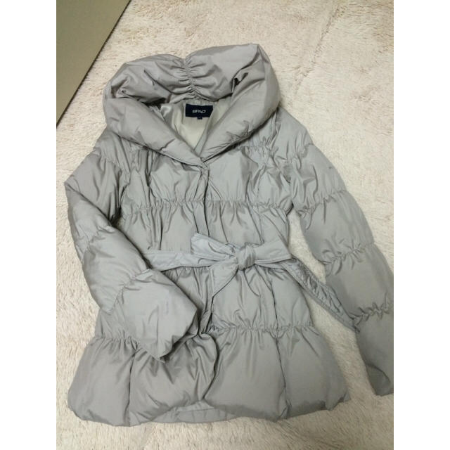 UNIQLO(ユニクロ)の韓国SPAO ダウンコート ベージュ S レディースのジャケット/アウター(ダウンコート)の商品写真