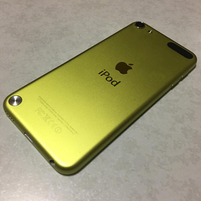 iPod touch(アイポッドタッチ)のiPod touch 第5世代 64GB スマホ/家電/カメラのオーディオ機器(ポータブルプレーヤー)の商品写真