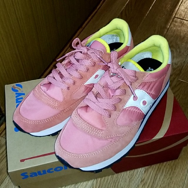 SAUCONY(サッカニー)のsauconyサッカニー　スニーカー　JAZZ　ピンク　 レディースの靴/シューズ(スニーカー)の商品写真