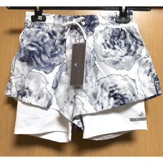 アディダスバイステラマッカートニー(adidas by Stella McCartney)の新品タグ付き☆アディダス ステラマッカートニー ショートパンツ 11,880円(ウェア)