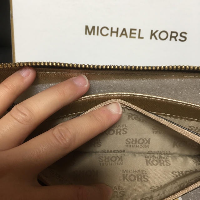 Michael Kors(マイケルコース)の極美品！マイケルコース バイカラー 長財布 レディースのファッション小物(財布)の商品写真