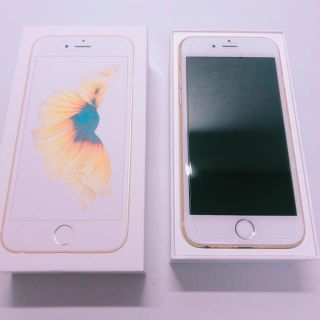 アイフォーン(iPhone)の【SIM解除済iPhone6s】64GBゴールド (スマートフォン本体)