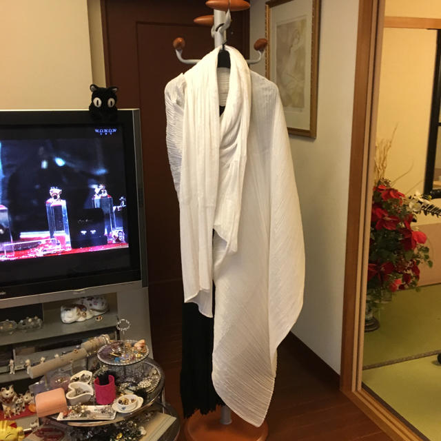 専用 イッセイミヤケ プリーツプリーズ マダムT レアな純白の大判