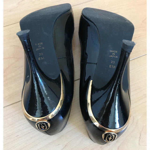 DIANA(ダイアナ)の【R2Co様専用】DIANA パンプス 23cm ブラック レディースの靴/シューズ(ハイヒール/パンプス)の商品写真