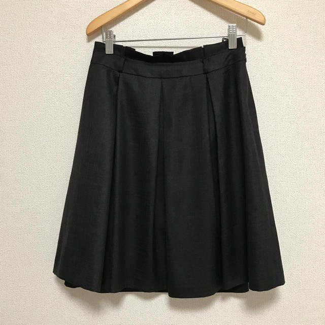 ASTORIA ODIER(アストリアオディール)のトルディア シンプルなスカート レディースのスカート(ひざ丈スカート)の商品写真