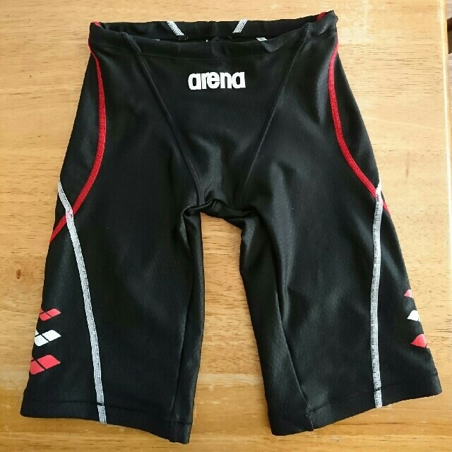 arena(アリーナ)の【MARI様専用】arenaメンズ水着Mサイズ メンズの水着/浴衣(水着)の商品写真